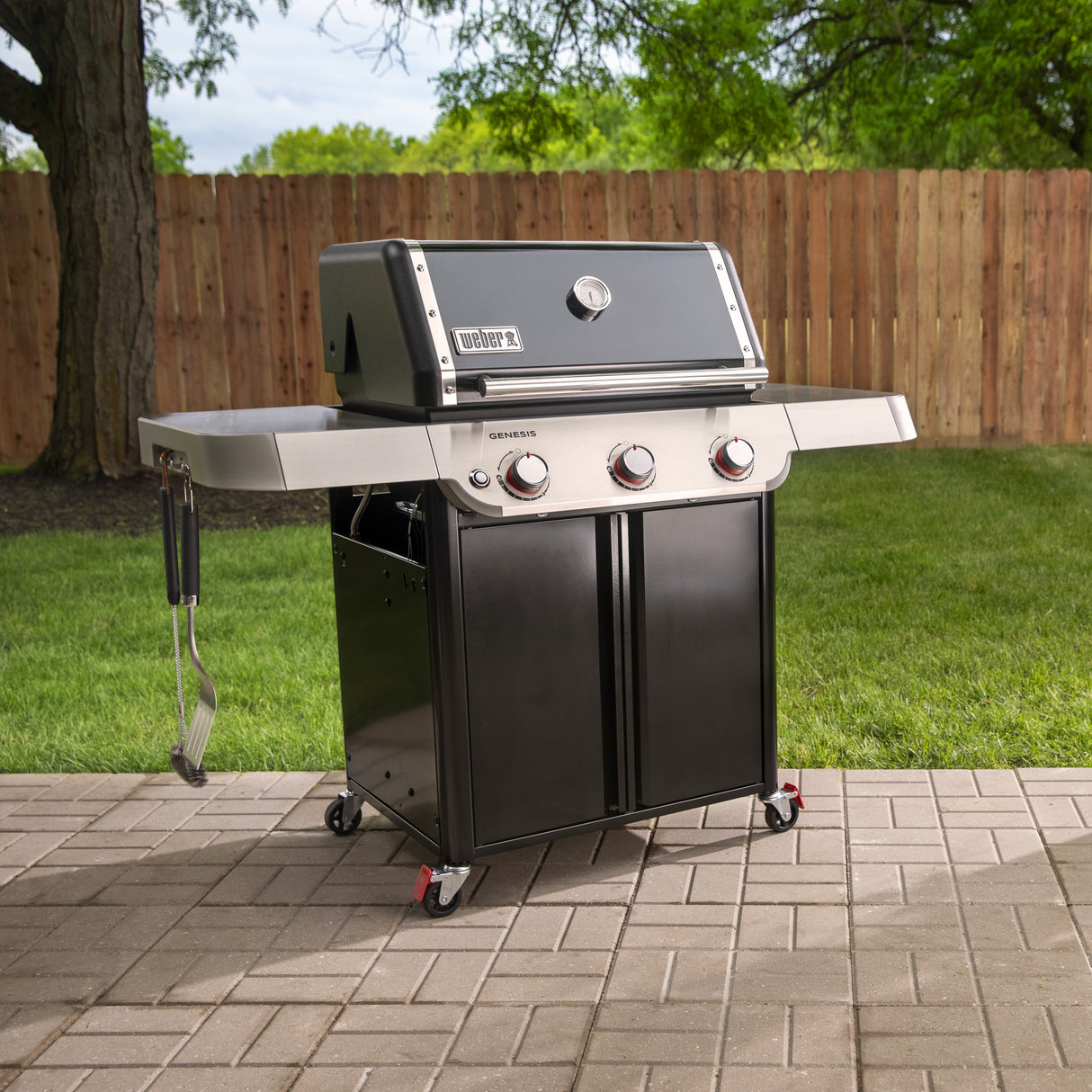 Weber Genesis E-315 3 Burner Gas BBQ