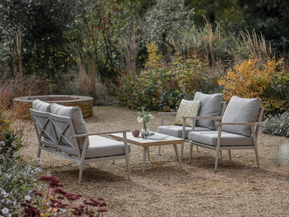 Bramblecrest Wisley 2 Seat Lounge Set with 2 Sofa Chairs & Coffee Table