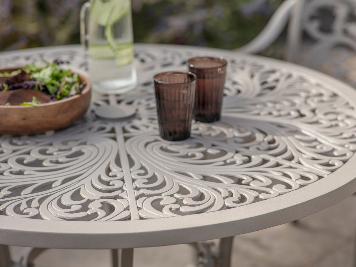 Bramblecrest Venice 4 Seat Round Dining Set with Parasol & Base – Stone